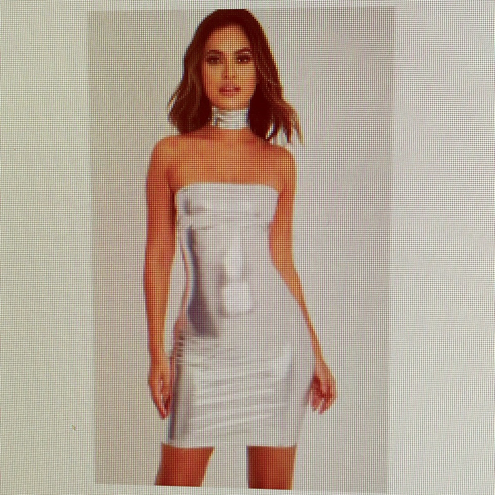 Metallic strapless with matching choker